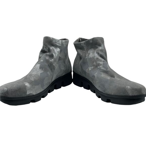 L'Amour Des Pieds Gray Silver Camo Hadirat Bootie Jeans Style Size 9.5M - Picture 5 of 12